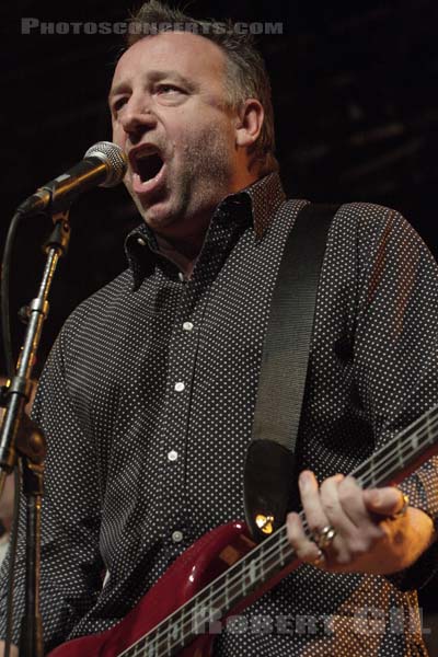 PETER HOOK AND SECTION 25 - 2008-11-06 - PARIS - Elysee Montmartre - 